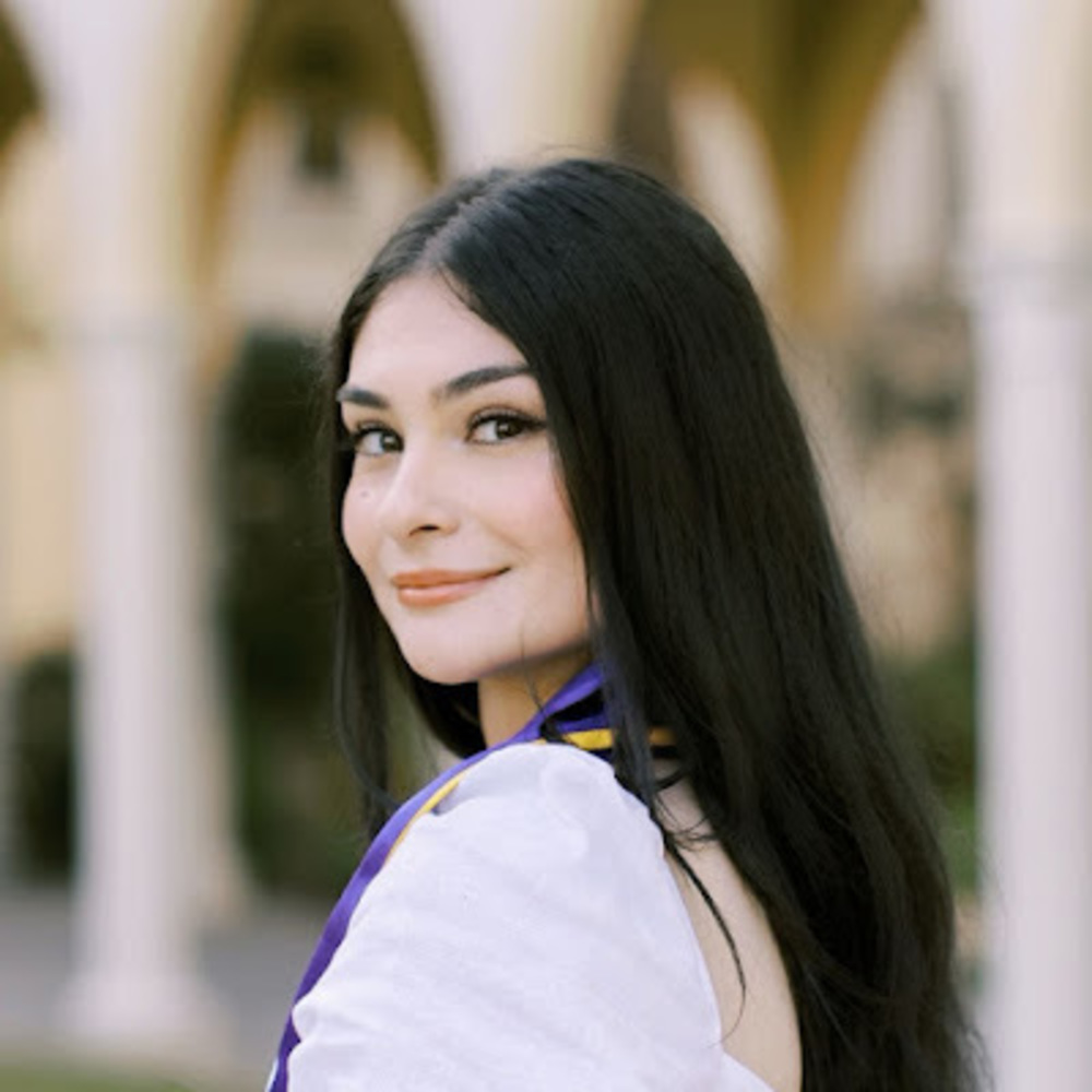 Meet your Posher, Karina